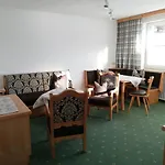 Austria Konukevi 3*